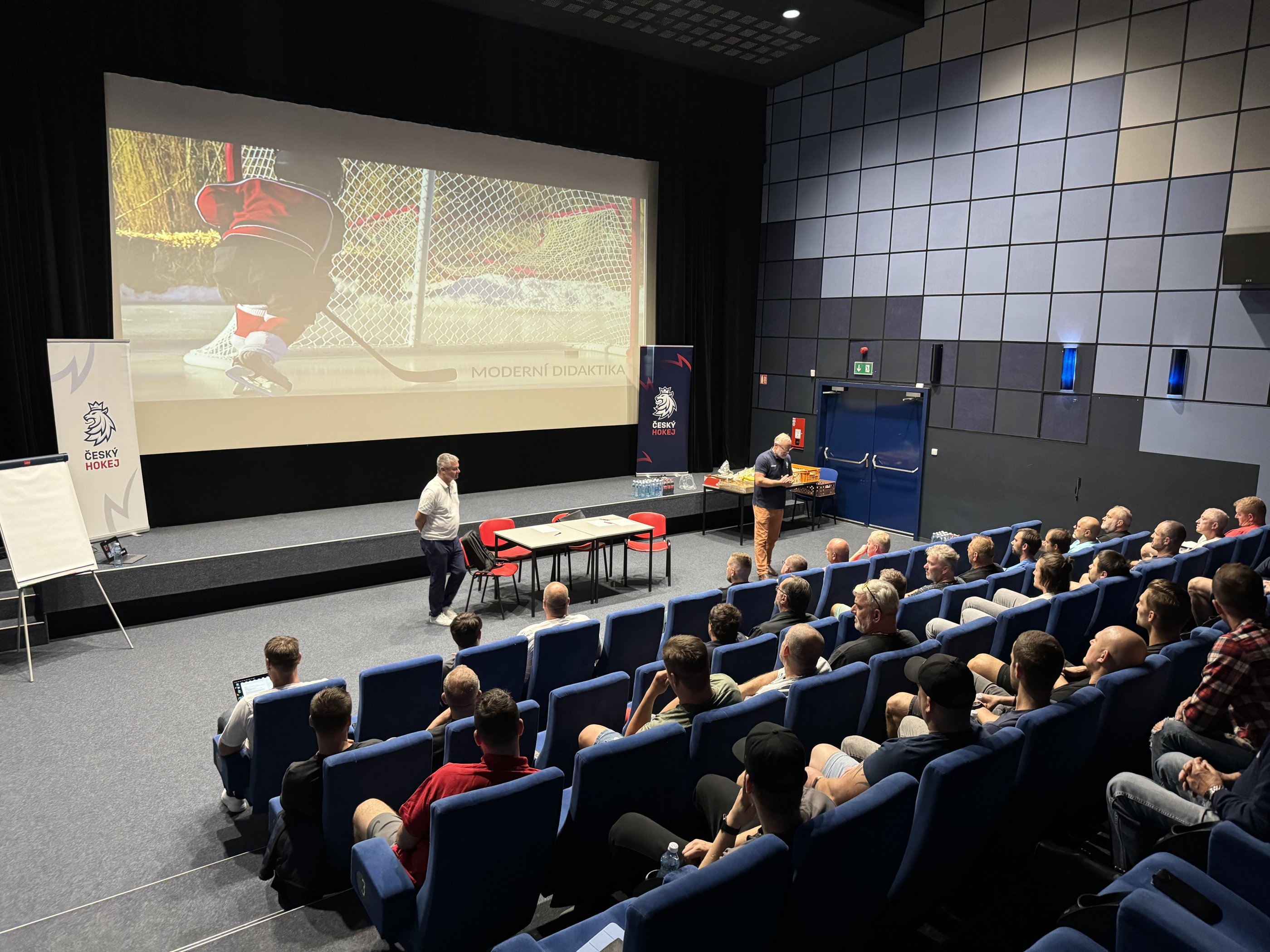 Czech hockey organized three seminars for the head coaches of the Sports Centers